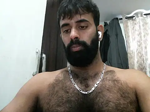 Snapshot of indianhairybull chatting on 12.20.25 indianhairybull online show from 12.20.25