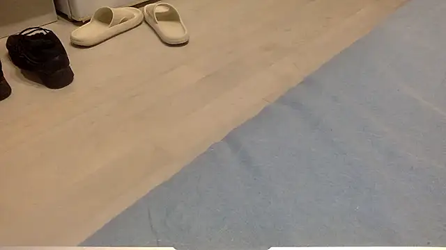 Snapshot of zizouette9999 chatting on 01.13.26 zizouette9999 online show from 01.13.26