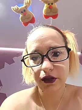 Mia RainX online show from 11.19.25