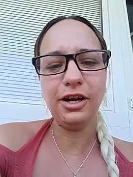 Mia RainX online show from 05.28.26