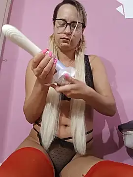 Mia RainX online show from 06.17.26