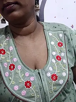 Snapshot of Tamil_Meera12 chatting on 07.11.26 Tamil Meera12 online show from 07.11.26