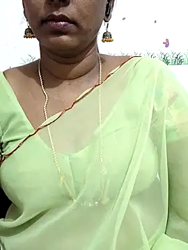 Snapshot of Tamil_Meera12 chatting on 08.01.26 Tamil Meera12 online show from 08.01.26