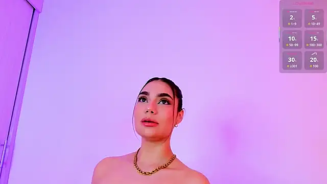 Alyssia Collins online show from 11.28.25