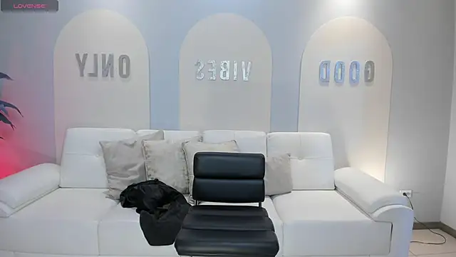 BeccaBaxter online show from 03.03.26