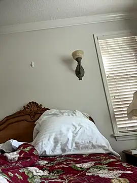 Snapshot of sissyboijamie1313 chatting on 12.15.25 sissyboijamie1313 online show from 12.15.25