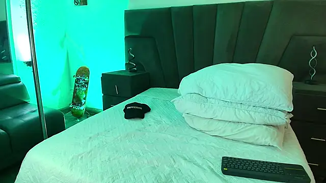 JhoanLeandro online show from 02.08.25