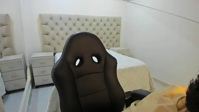 JhoanLeandro online show from 12.16.25