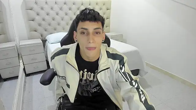 Snapshot of JhoanLeandro chatting on 01.07.26 JhoanLeandro online show from 01.07.26