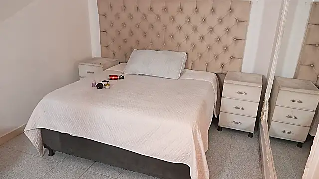 Snapshot of JhoanLeandro chatting on 03.05.26 JhoanLeandro online show from 03.05.26