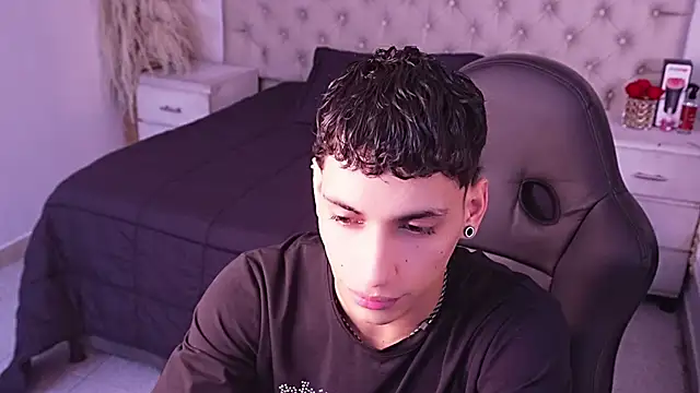 JhoanLeandro online show from 04.24.26