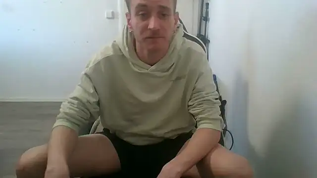 Snapshot of tonysworld95 chatting on 03.07.25 tonysworld95 online show from 03.07.25