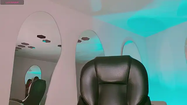 AmaiaHaywood online show from 11.07.25