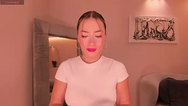 AmaiaHaywood online show from 11.10.25