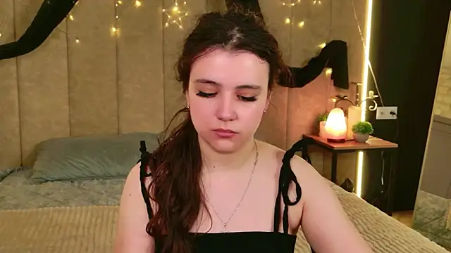 Pauline Heaven online show from 05.21.26