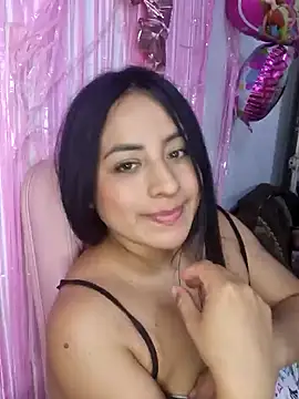 Snapshot of lamaravilla_08 chatting on 02.02.25 lamaravilla 08 online show from 02.02.25