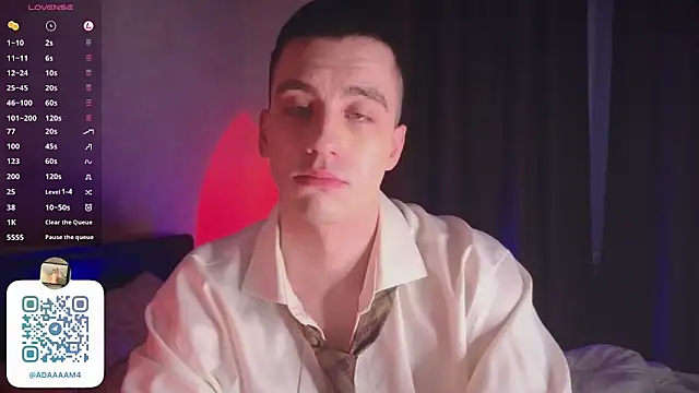 Snapshot of VincentSmith02 chatting on 02.13.25 VincentSmith02 online show from 02.13.25