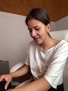 Andrea18 blonde online show from 02.27.25