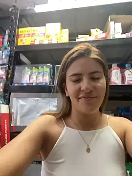 Andrea18 blonde online show from 07.19.26