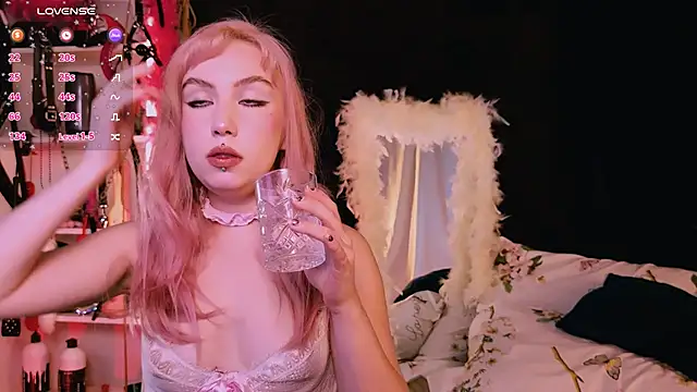 Snapshot of Bibi_Iva chatting on 10.06.25 Bibi Iva online show from 10.06.25