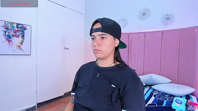 Liiam smith  online show from 10.24.25