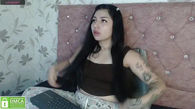 Snapshot of sweety_ashly chatting on 02.27.25 sweety ashly online show from 02.27.25