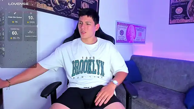 JamesCr  online show from 03.10.25