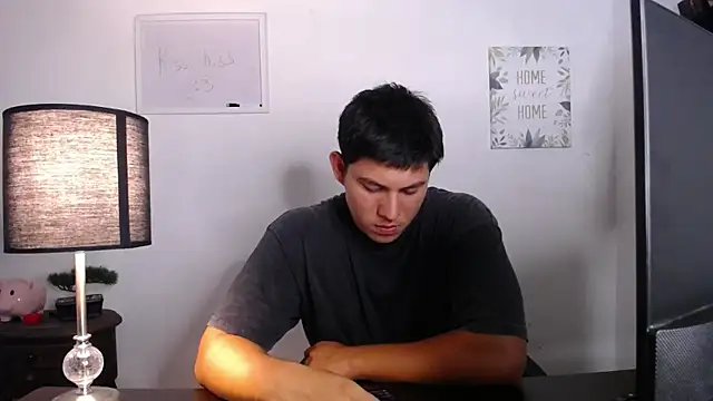 JamesCr  online show from 10.15.25