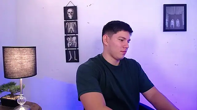 JamesCr  online show from 11.05.25