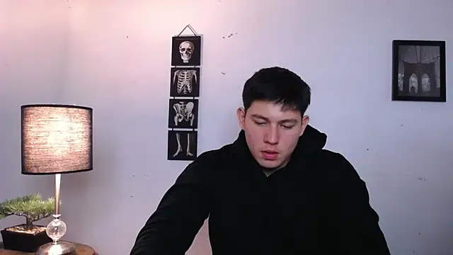 JamesCr  online show from 11.22.25