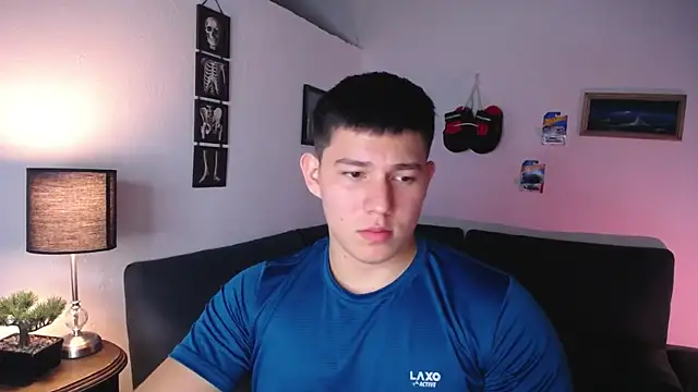 JamesCr  online show from 02.20.26