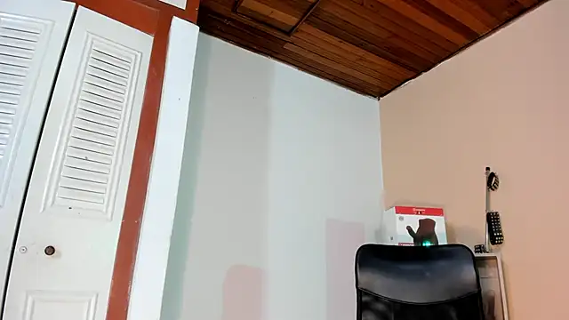 Violetta 0 online show from 10.20.25