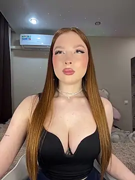 Snapshot of JessRoal chatting on 03.22.25 JessRoal online show from 03.22.25