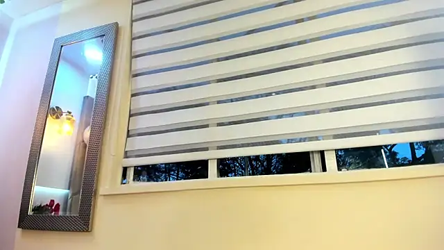 Snapshot of AzunaStar chatting on 02.12.26 AzunaStar online show from 02.12.26