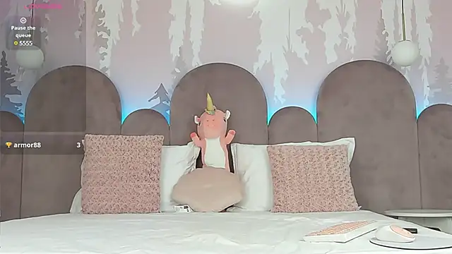 KarlaBart online show from 02.14.25