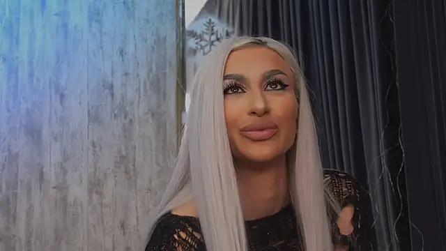 Snapshot of KarlaBart chatting on 01.08.26 KarlaBart online show from 01.08.26