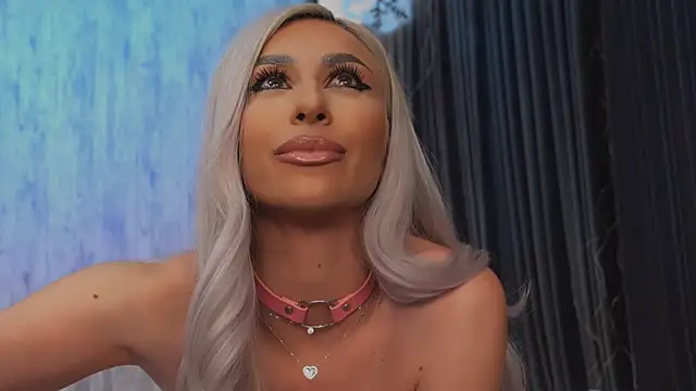 Snapshot of KarlaBart chatting on 01.10.26 KarlaBart online show from 01.10.26