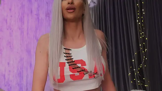 Snapshot of KarlaBart chatting on 01.17.26 KarlaBart online show from 01.17.26