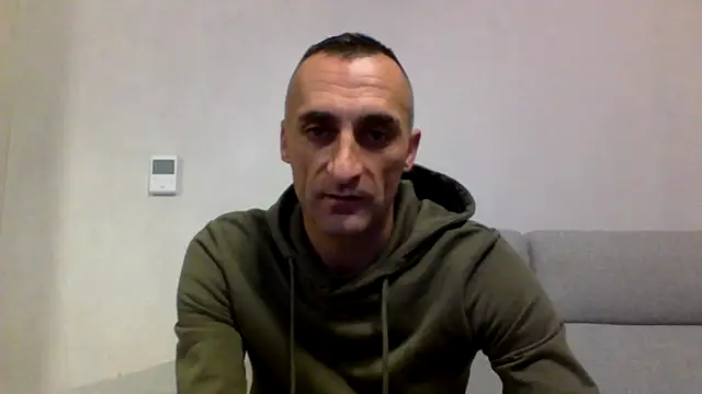 Snapshot of ANGELSANTAMARIA- chatting on 10.12.25 ANGELSANTAMARIA- online show from 10.12.25