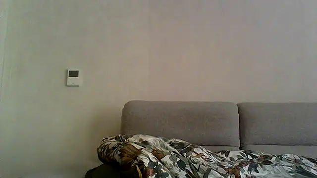 Snapshot of ANGELSANTAMARIA- chatting on 10.12.25 ANGELSANTAMARIA- online show from 10.12.25