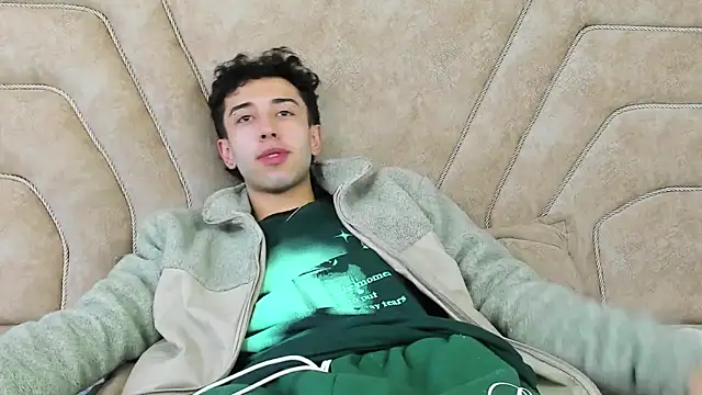 Snapshot of erickblaze_wm chatting on 02.12.25 erickblaze wm online show from 02.12.25