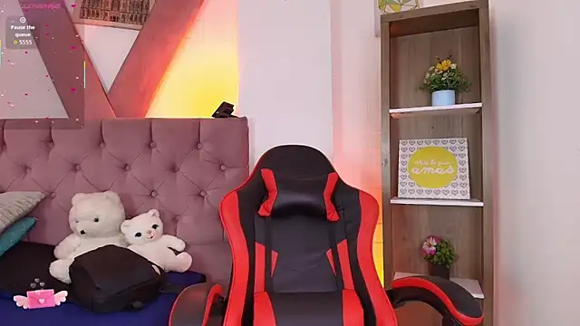 PepperTwink online show from 02.25.26