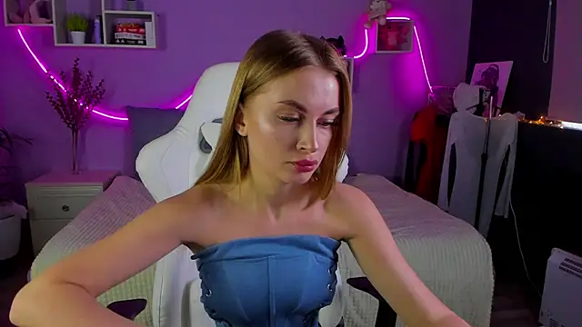 AnitaLamb online show from 03.12.25