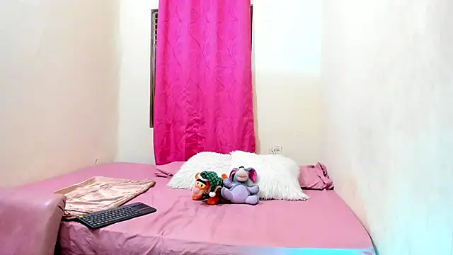 Paloma 24  online show from 02.07.25