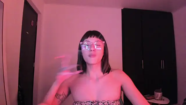 Snapshot of ggor4w33 chatting on 10.04.25 ggor4w33 online show from 10.04.25