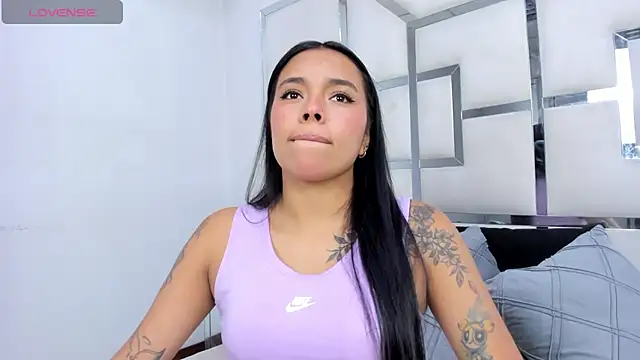 ZoeWan69 online show from 02.26.26