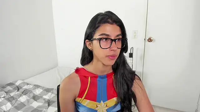 Mazikeen  18 online show from 06.23.26