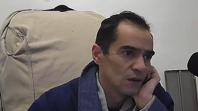 ReyDeBotones online show from 03.08.26