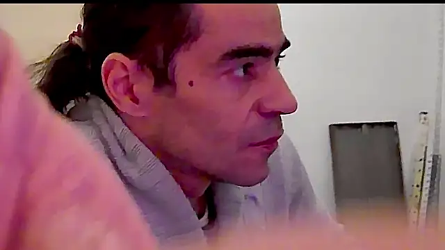 ReyDeBotones online show from 03.08.26