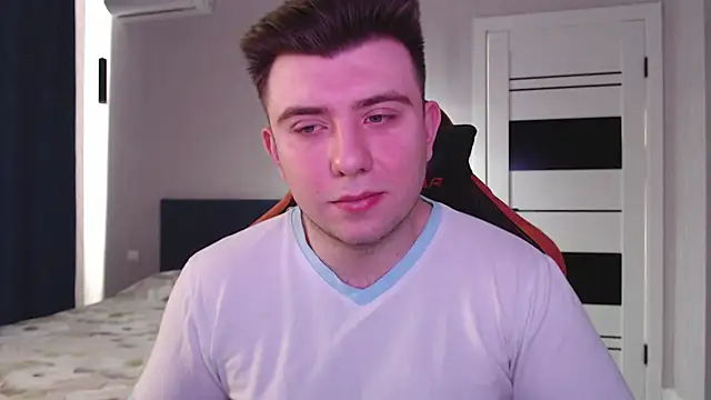 honey furry online show from 03.13.26